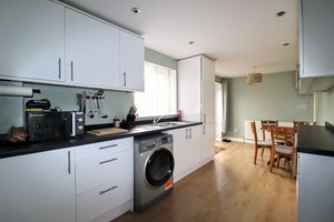 Kitchen/Diner- click for photo gallery